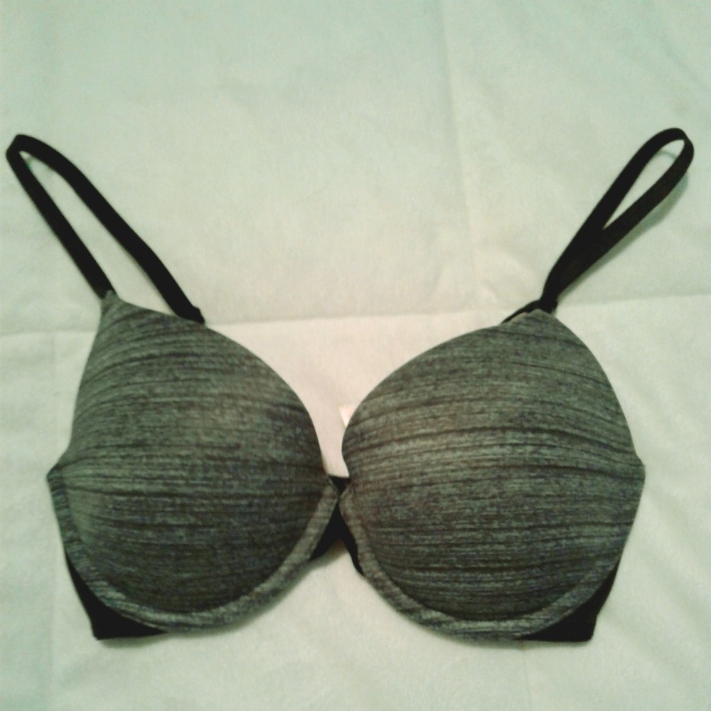 NWOT Victoria's Secret PINK push up bra